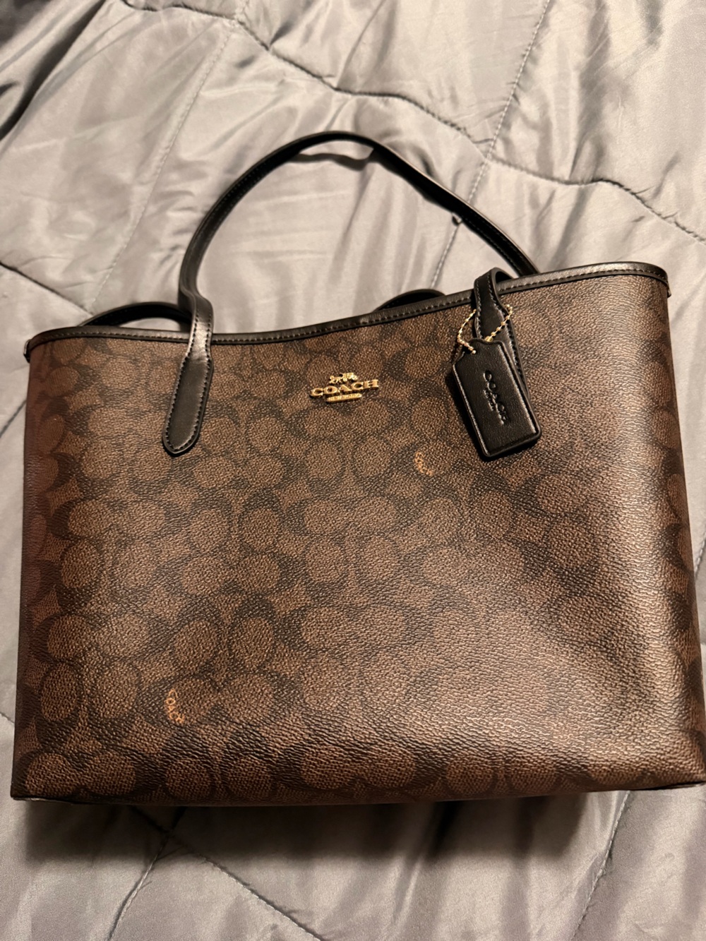 Coach medium city tote
